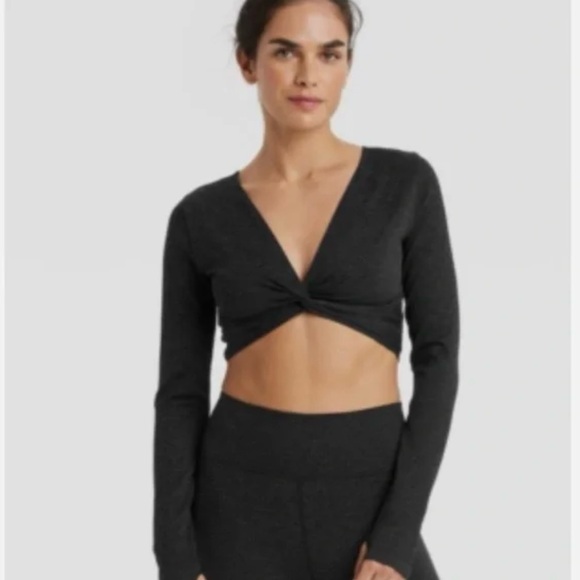 JoyLab Black Twist Front Crop Top - Picture 1 of 6